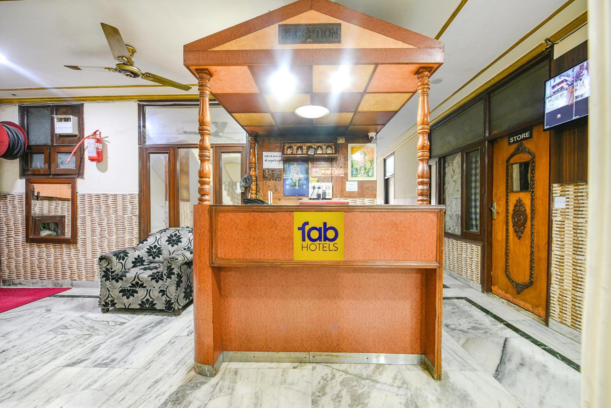 Fabhotel Royal Inn Chandīgarh Buitenkant foto
