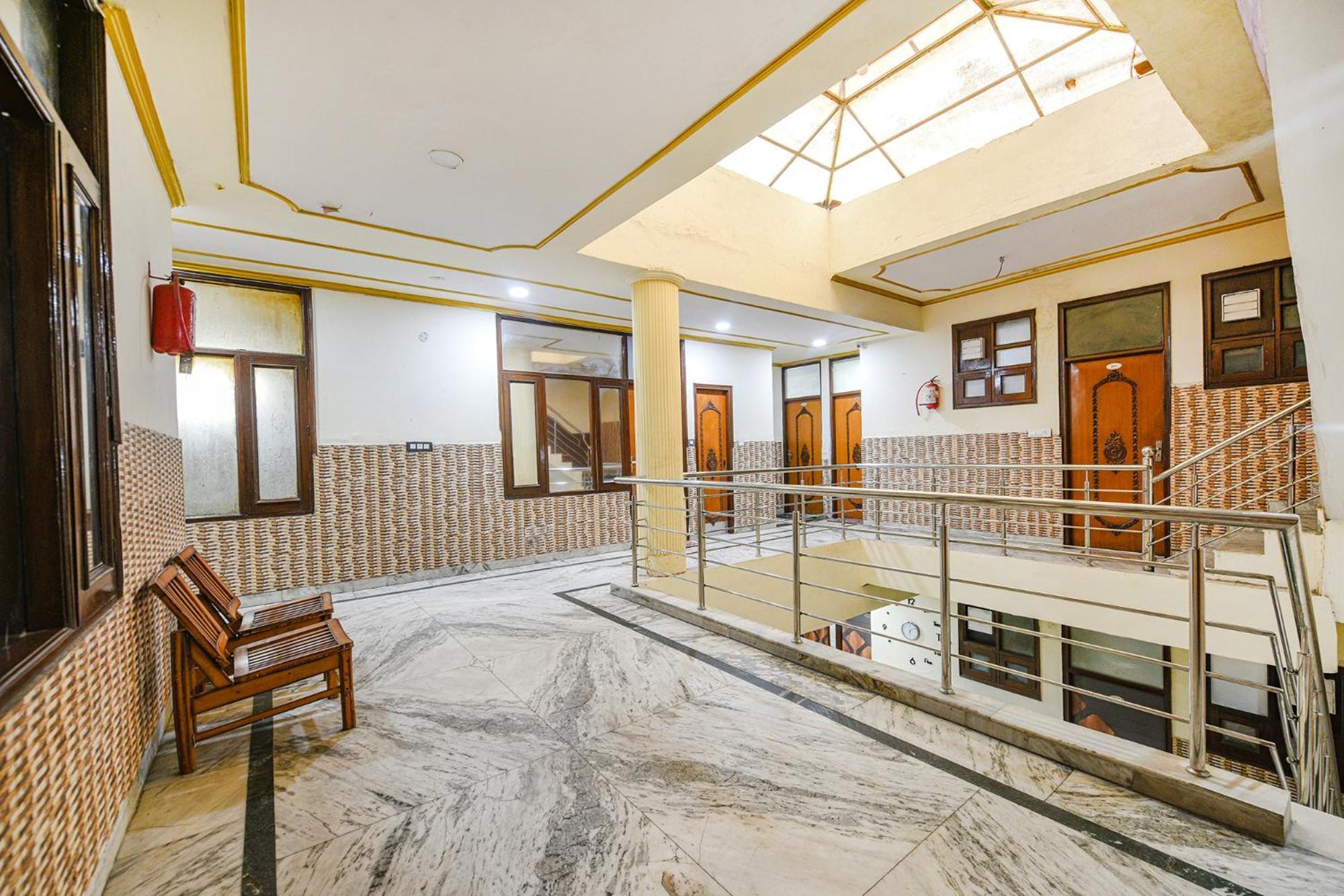 Fabhotel Royal Inn Chandīgarh Buitenkant foto