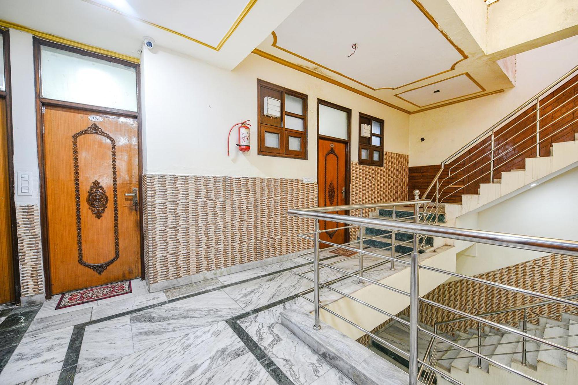 Fabhotel Royal Inn Chandīgarh Buitenkant foto