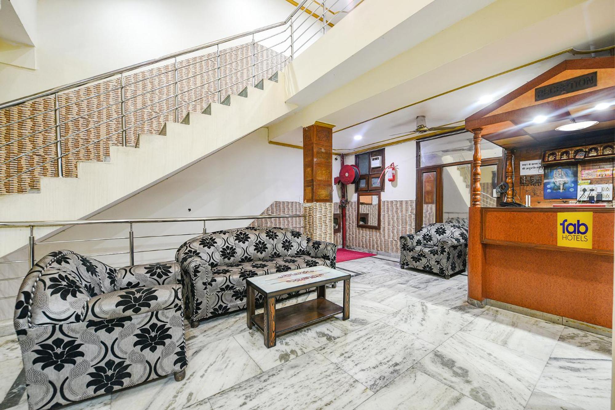 Fabhotel Royal Inn Chandīgarh Buitenkant foto